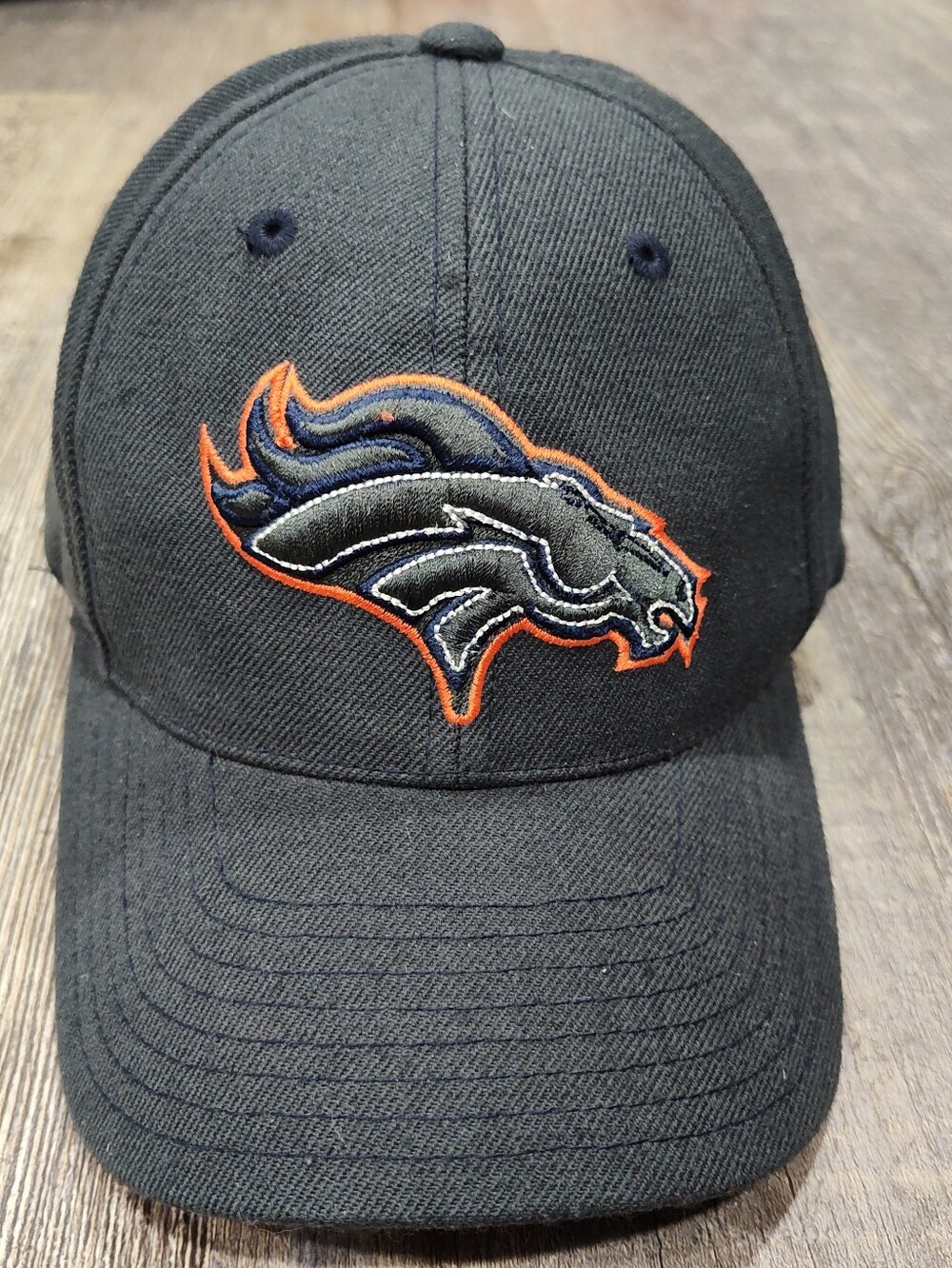 Reebok NFL Denver Broncos Snapback Hat/Cap, Black/Orange/Navy, One Size